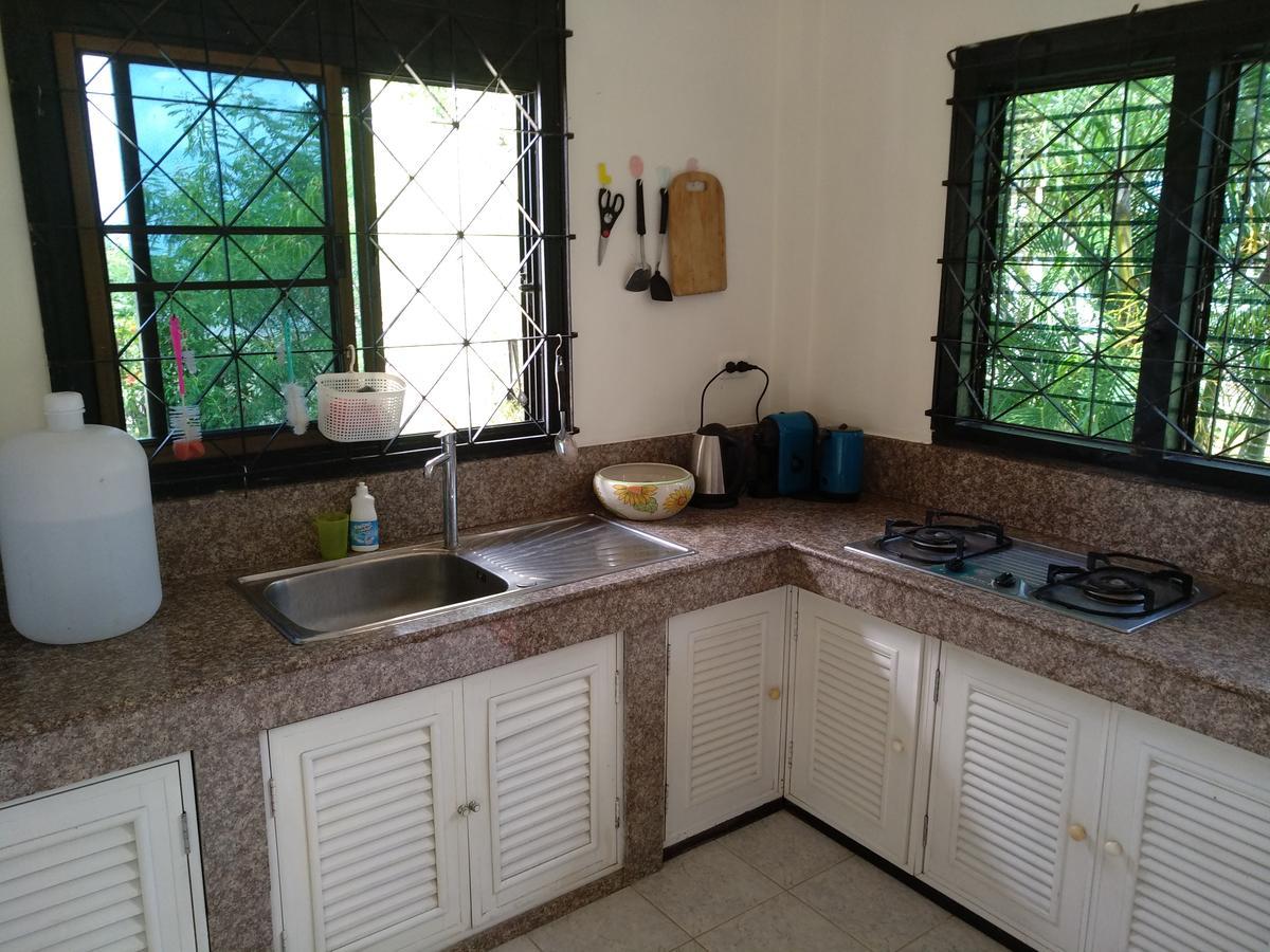 Right On The Beach House Villa Taling Ngam Beach Buitenkant foto